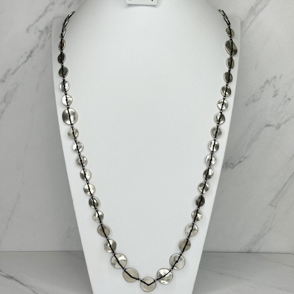 Chico's Long Hammered Disc Silver Tone Necklace ✨